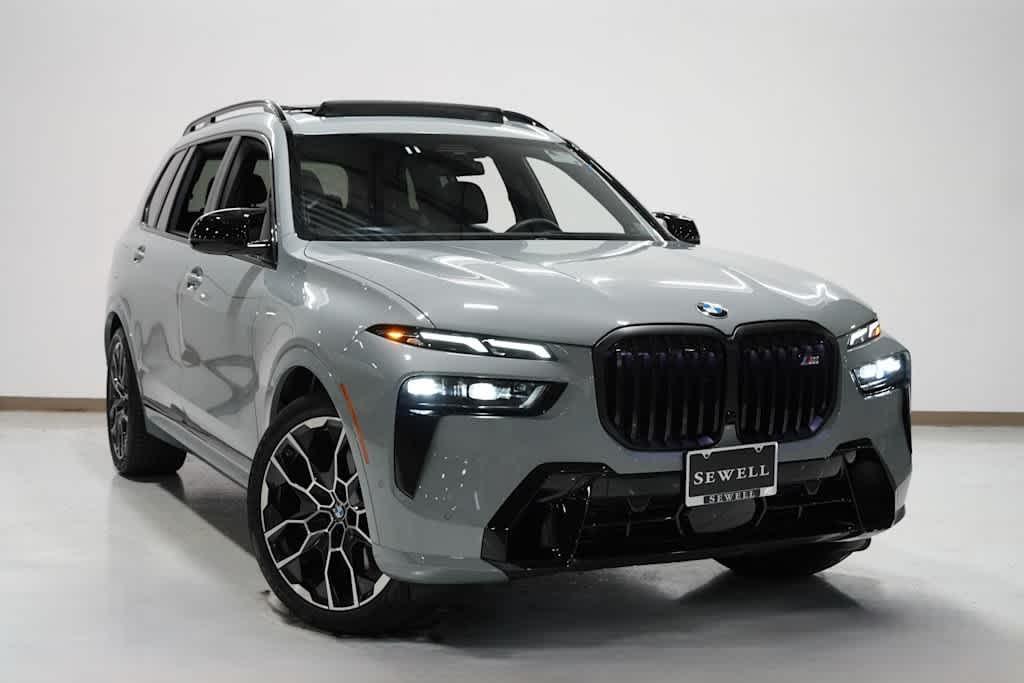 used 2026 BMW X7 car, priced at $104,564