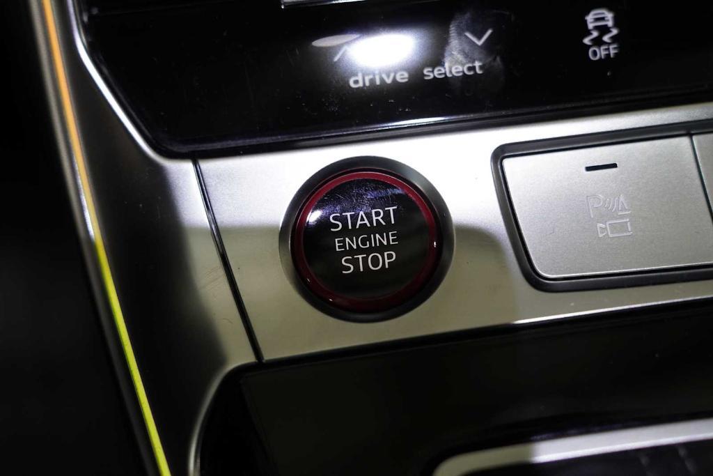 used 2025 Audi RS 6 Avant car, priced at $139,988