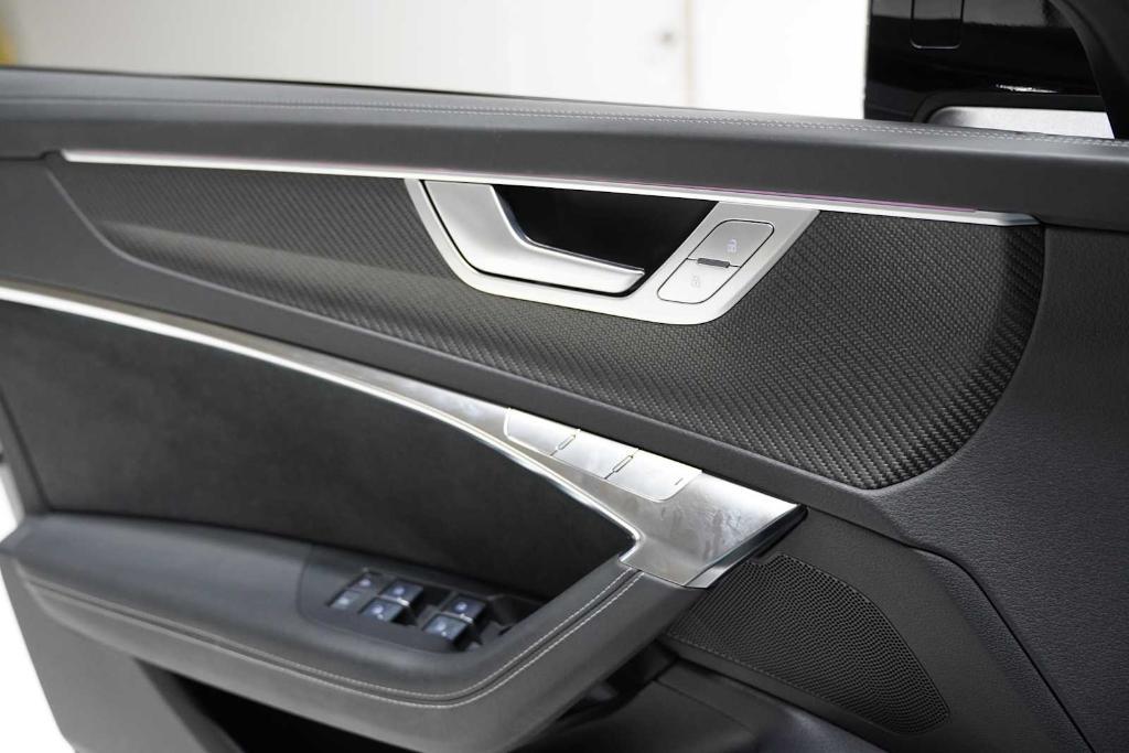 used 2025 Audi RS 6 Avant car, priced at $139,988