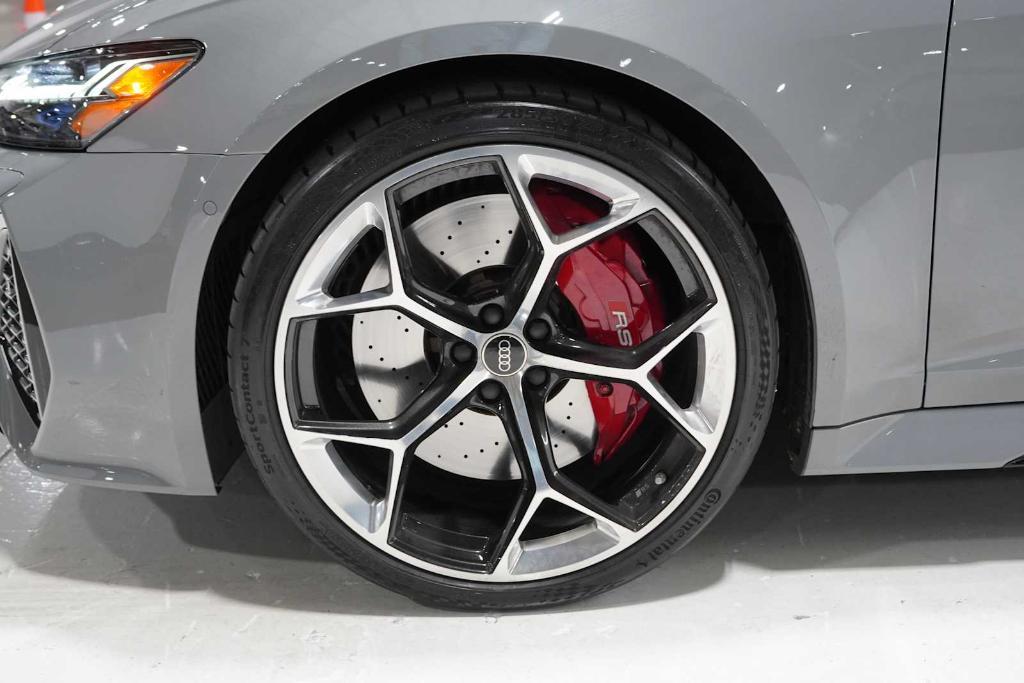used 2025 Audi RS 6 Avant car, priced at $139,988
