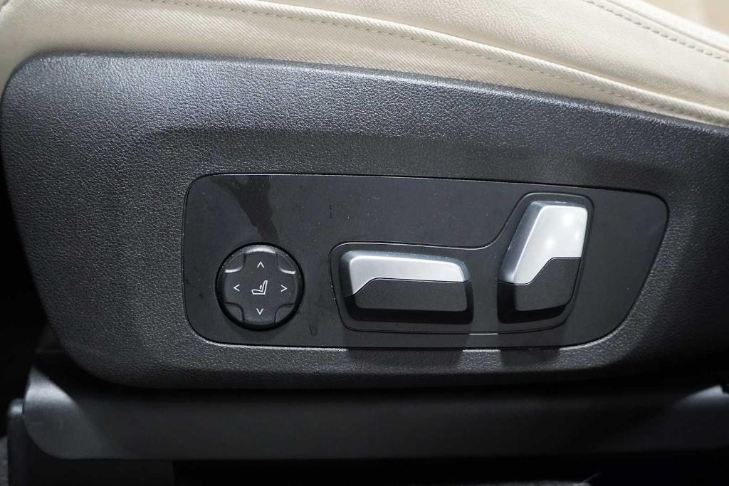 used 2023 BMW X3 car, priced at $31,656