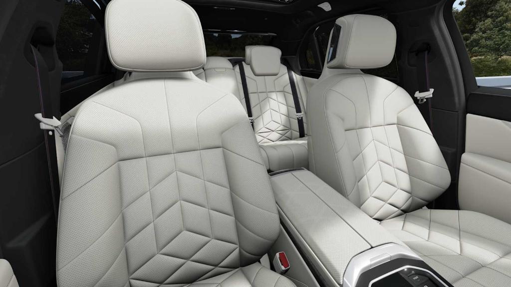 new 2026 BMW 750e car, priced at $134,055