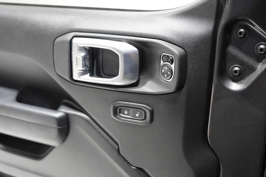 used 2024 Jeep Wrangler car, priced at $35,989