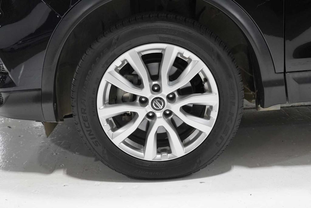 used 2021 Nissan Rogue Sport car, priced at $14,989