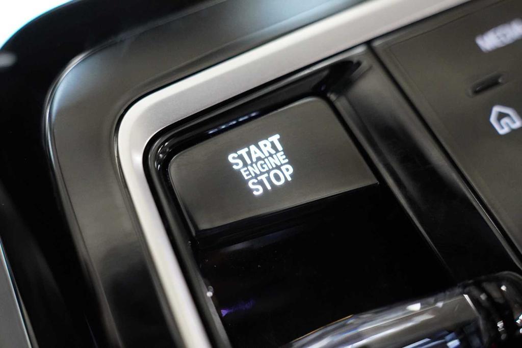 used 2025 BMW 760 car, priced at $103,984