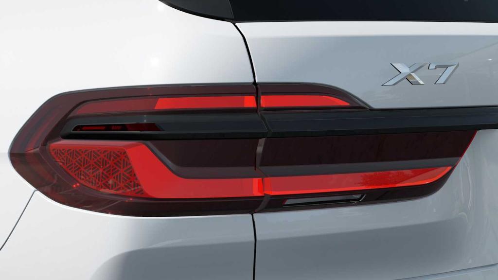 new 2026 BMW X7 car, priced at $103,465