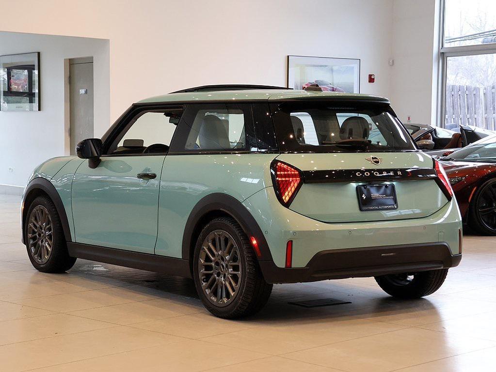 used 2025 MINI Hardtop car, priced at $27,499