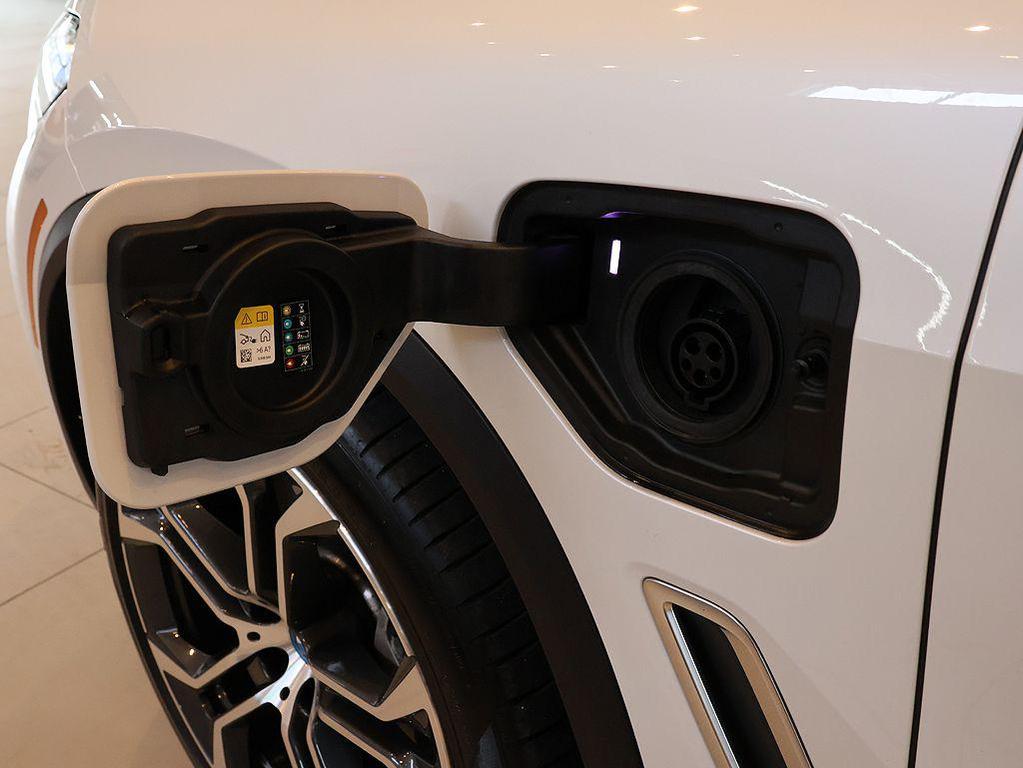 used 2023 BMW X5 PHEV car, priced at $48,999