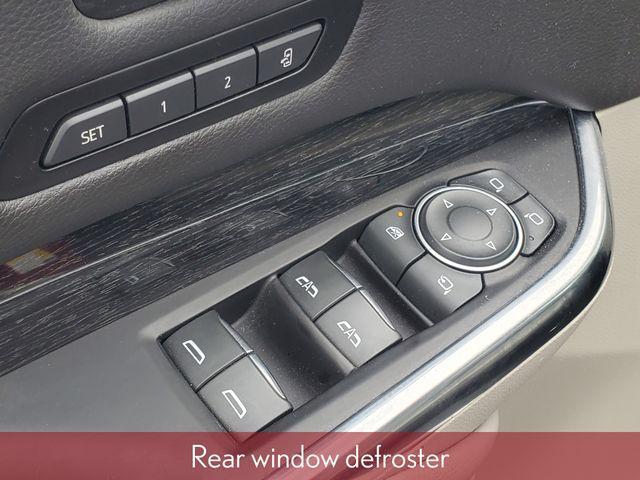 used 2022 Cadillac XT4 car, priced at $27,900