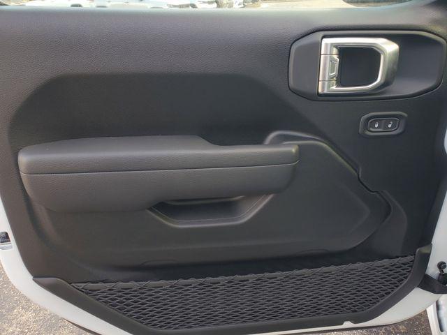 new 2026 Jeep Wrangler car, priced at $35,329