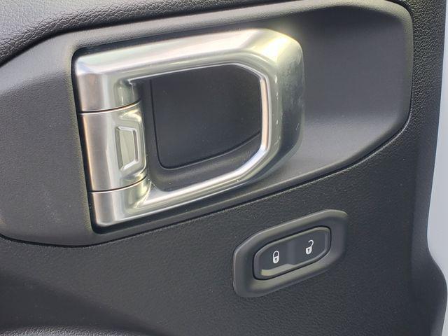 new 2026 Jeep Wrangler car, priced at $35,329