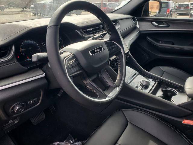 new 2025 Jeep Grand Cherokee car, priced at $37,474