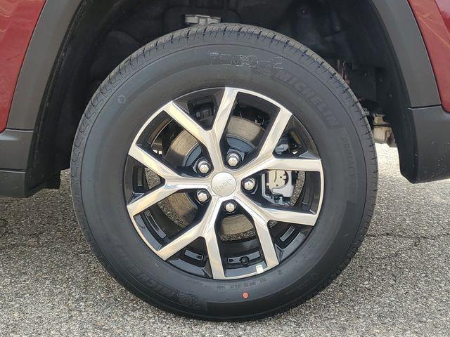 new 2025 Jeep Grand Cherokee car, priced at $37,474