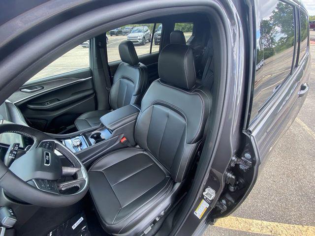 new 2025 Jeep Grand Cherokee L car, priced at $42,467