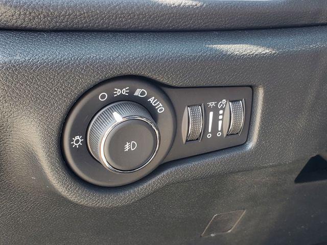 new 2026 Chrysler Pacifica car, priced at $39,514