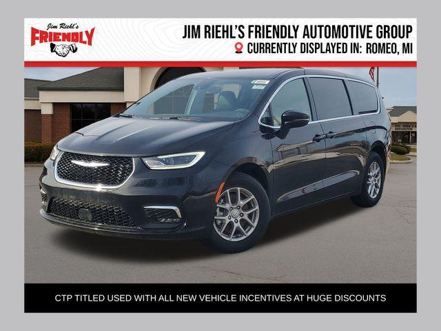 new 2026 Chrysler Pacifica car, priced at $39,514