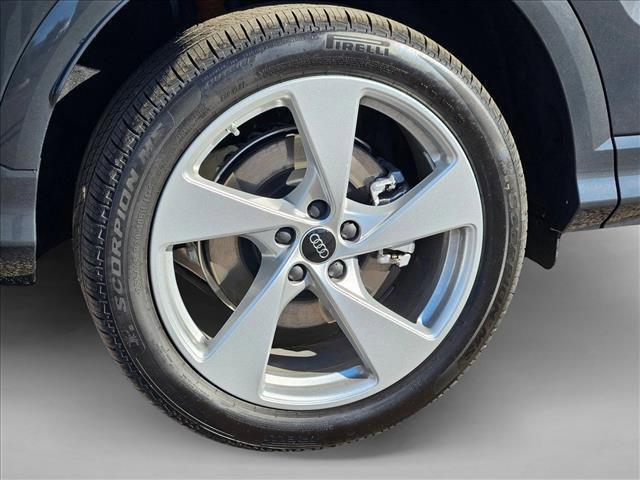 new 2025 Audi Q5 car, priced at $55,995