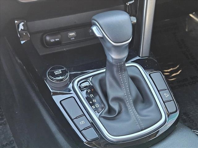 used 2025 Kia Seltos car, priced at $20,995