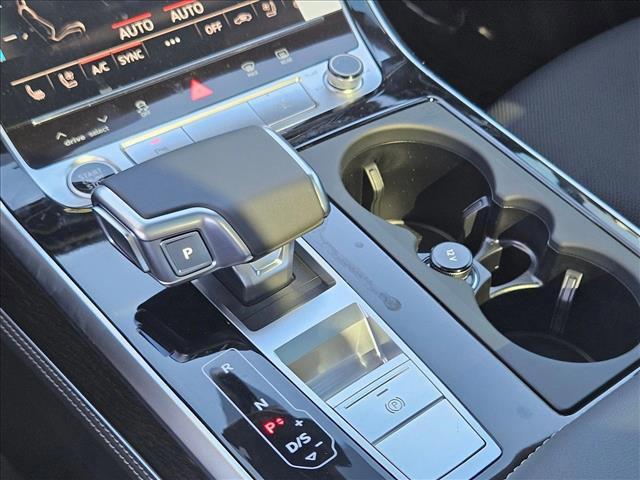 new 2026 Audi Q7 car, priced at $78,815