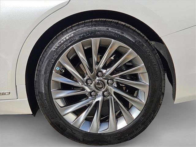 used 2022 Lexus ES 300h car, priced at $35,491
