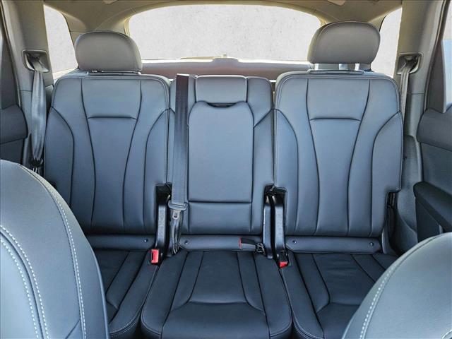 new 2026 Audi Q7 car, priced at $67,470
