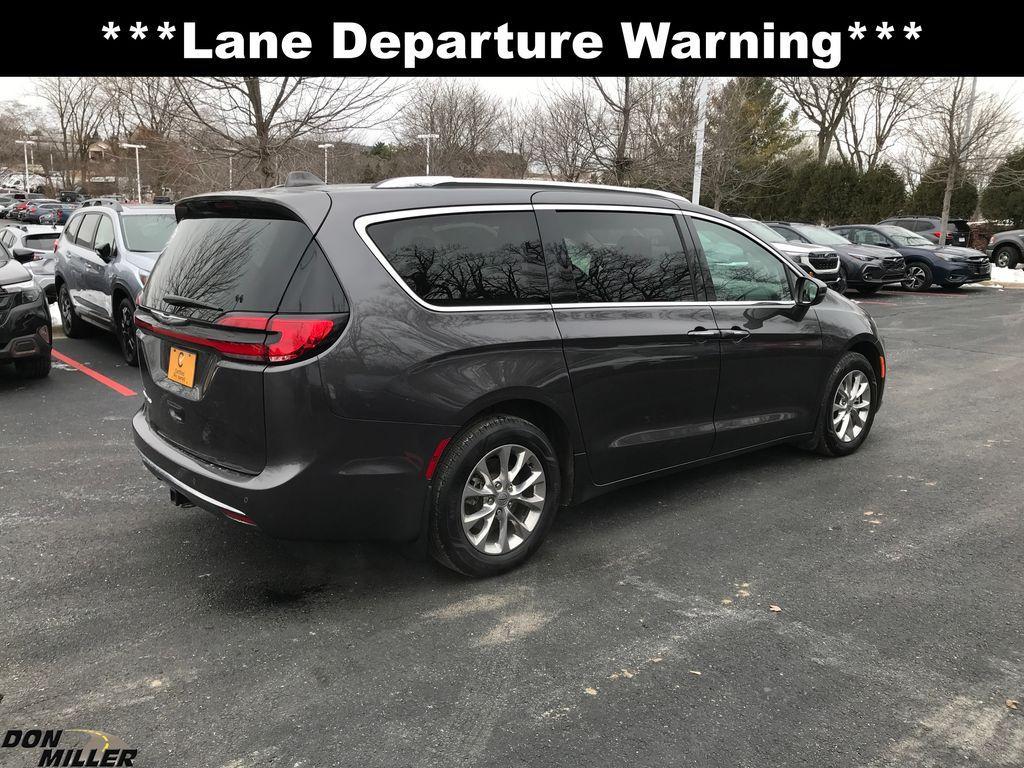 used 2021 Chrysler Pacifica car, priced at $28,452