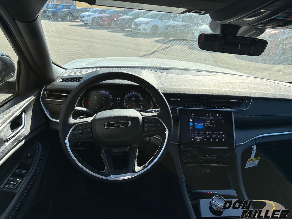 new 2025 Jeep Grand Cherokee car, priced at $42,381