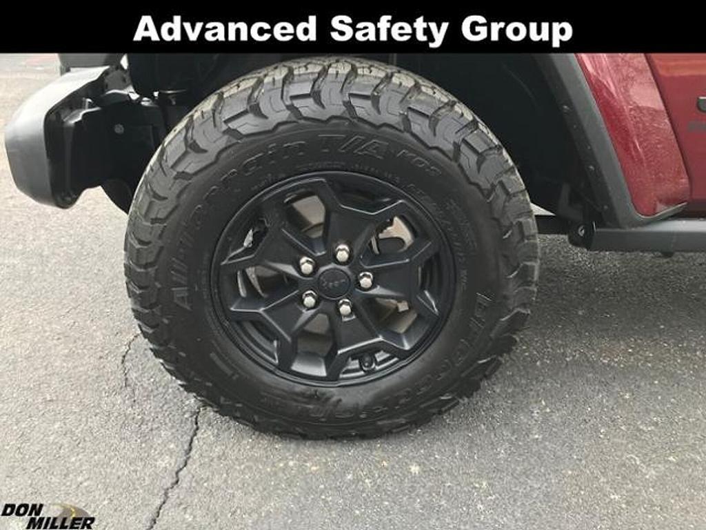 used 2021 Jeep Gladiator car, priced at $28,246