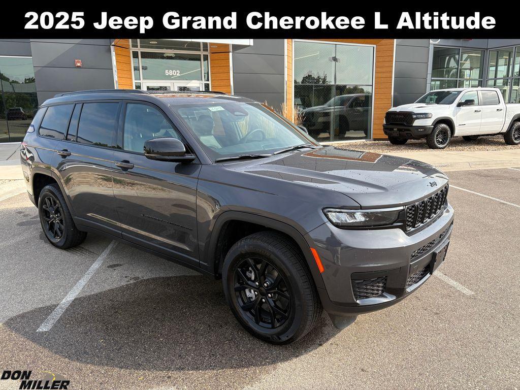 used 2025 Jeep Grand Cherokee L car, priced at $41,525