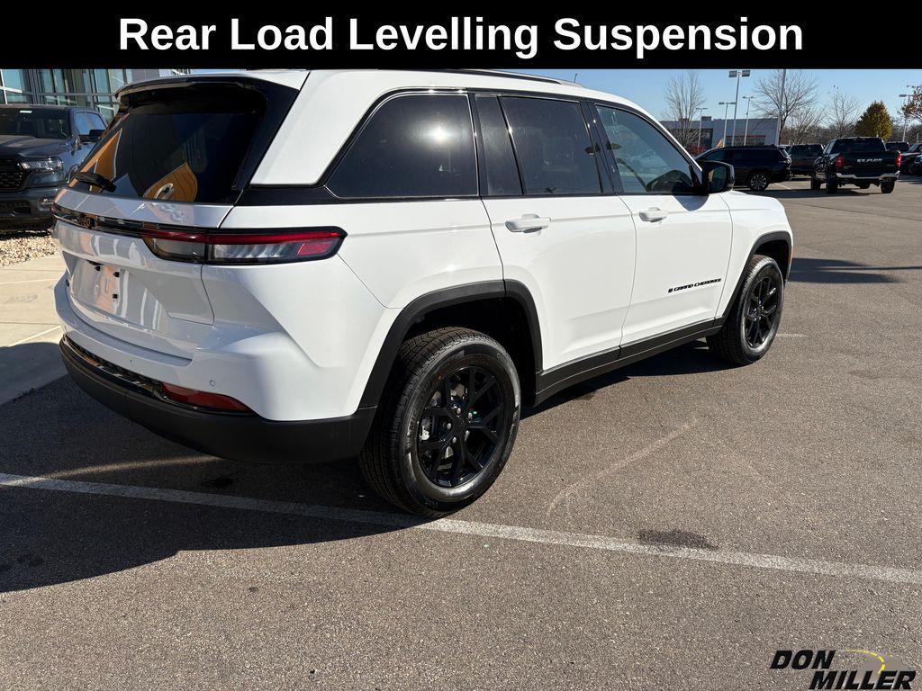 new 2025 Jeep Grand Cherokee car, priced at $42,463