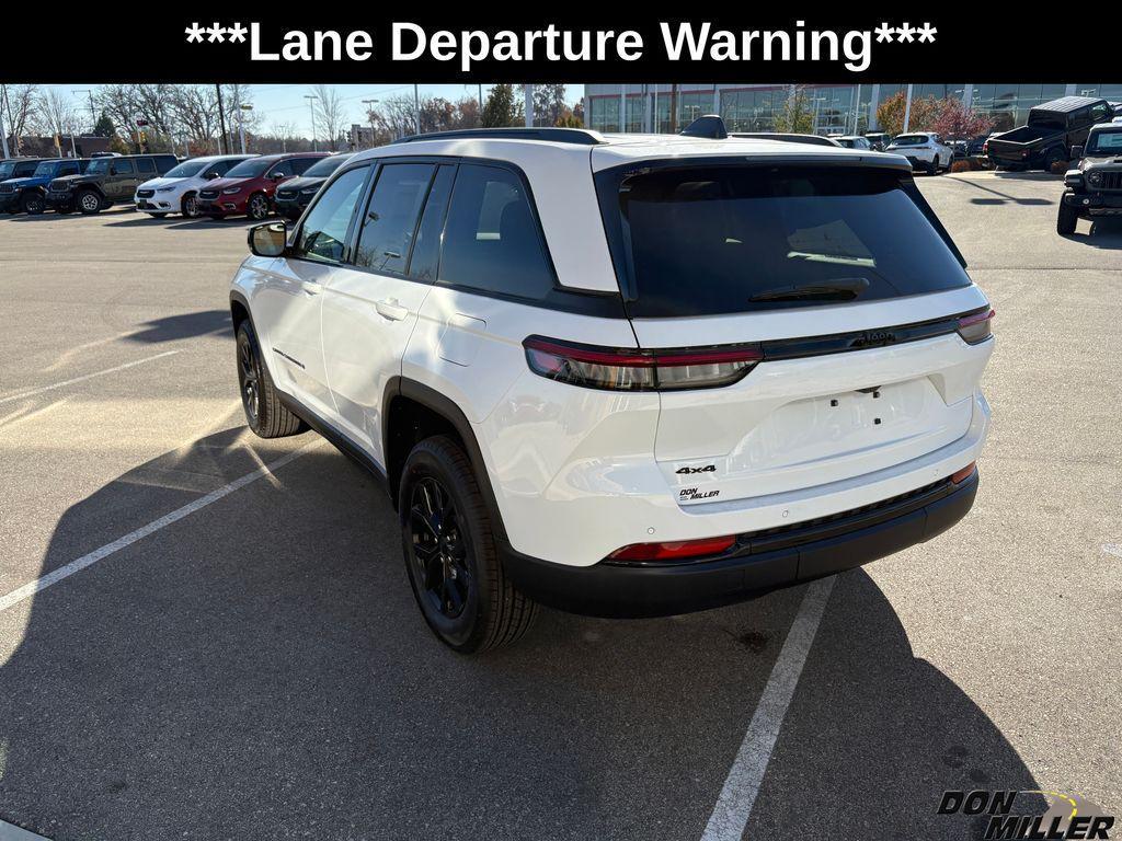new 2025 Jeep Grand Cherokee car, priced at $42,463