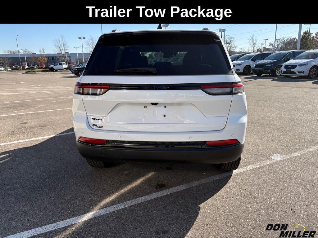 new 2025 Jeep Grand Cherokee car, priced at $42,463