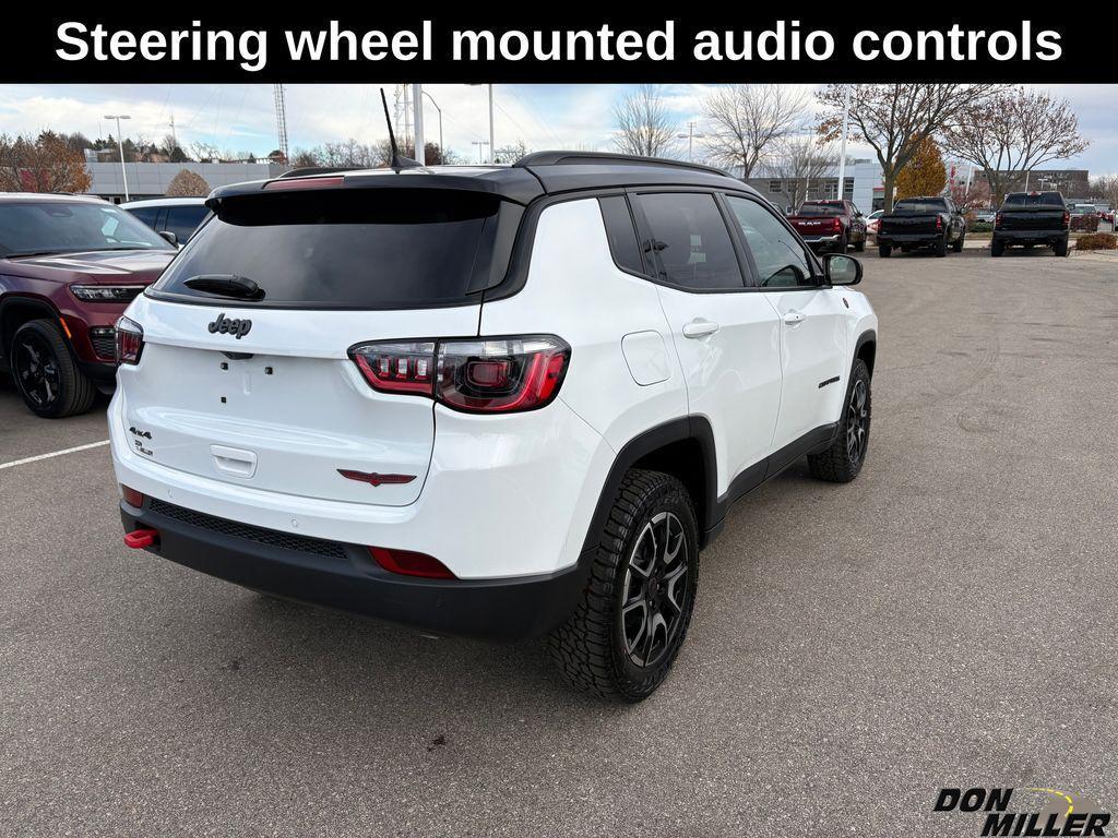 new 2026 Jeep Compass car, priced at $33,353