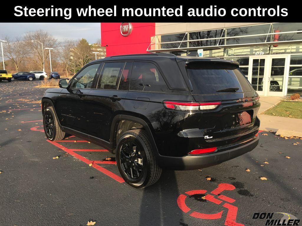 new 2025 Jeep Grand Cherokee car, priced at $42,115