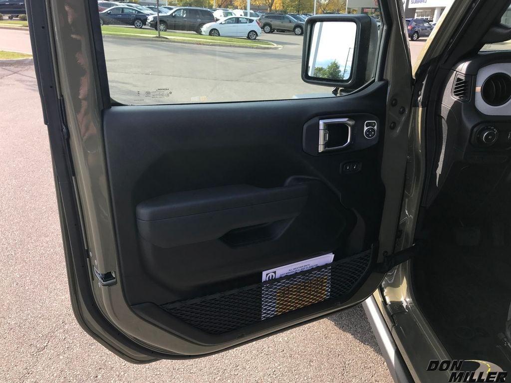 new 2026 Jeep Wrangler car, priced at $47,614