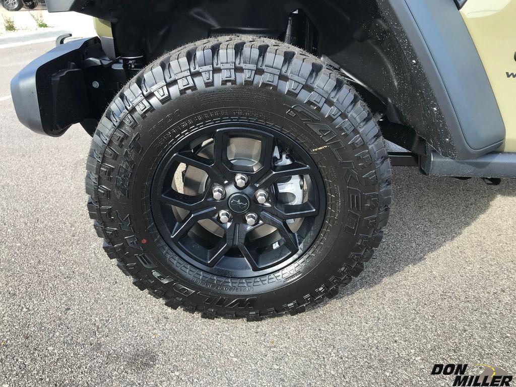 new 2026 Jeep Wrangler car, priced at $47,614