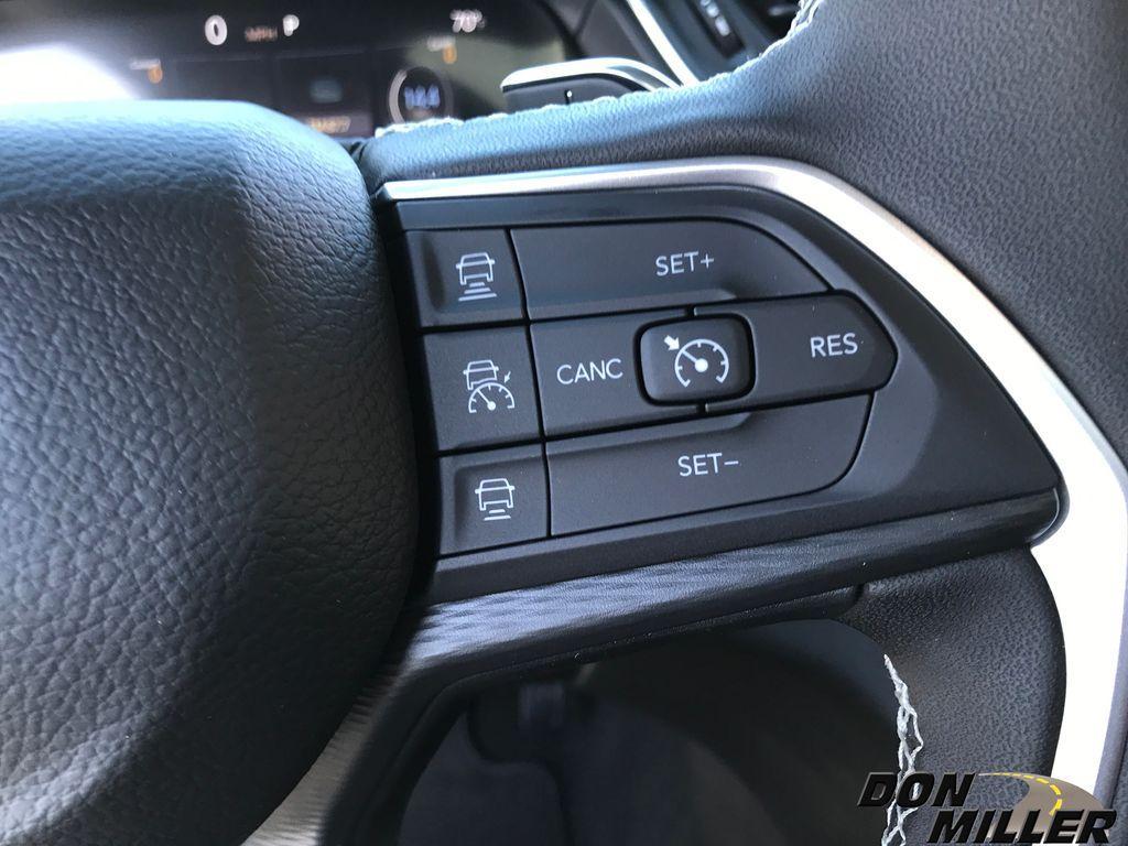 new 2025 Jeep Grand Cherokee car, priced at $41,597