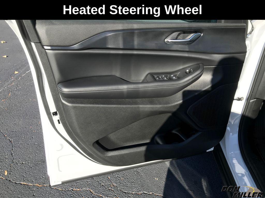 new 2025 Jeep Grand Cherokee car, priced at $41,597