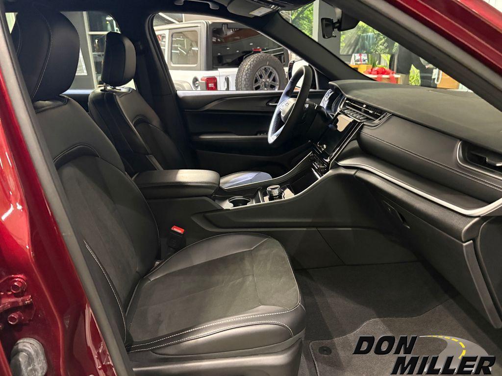 new 2025 Jeep Grand Cherokee L car, priced at $40,425