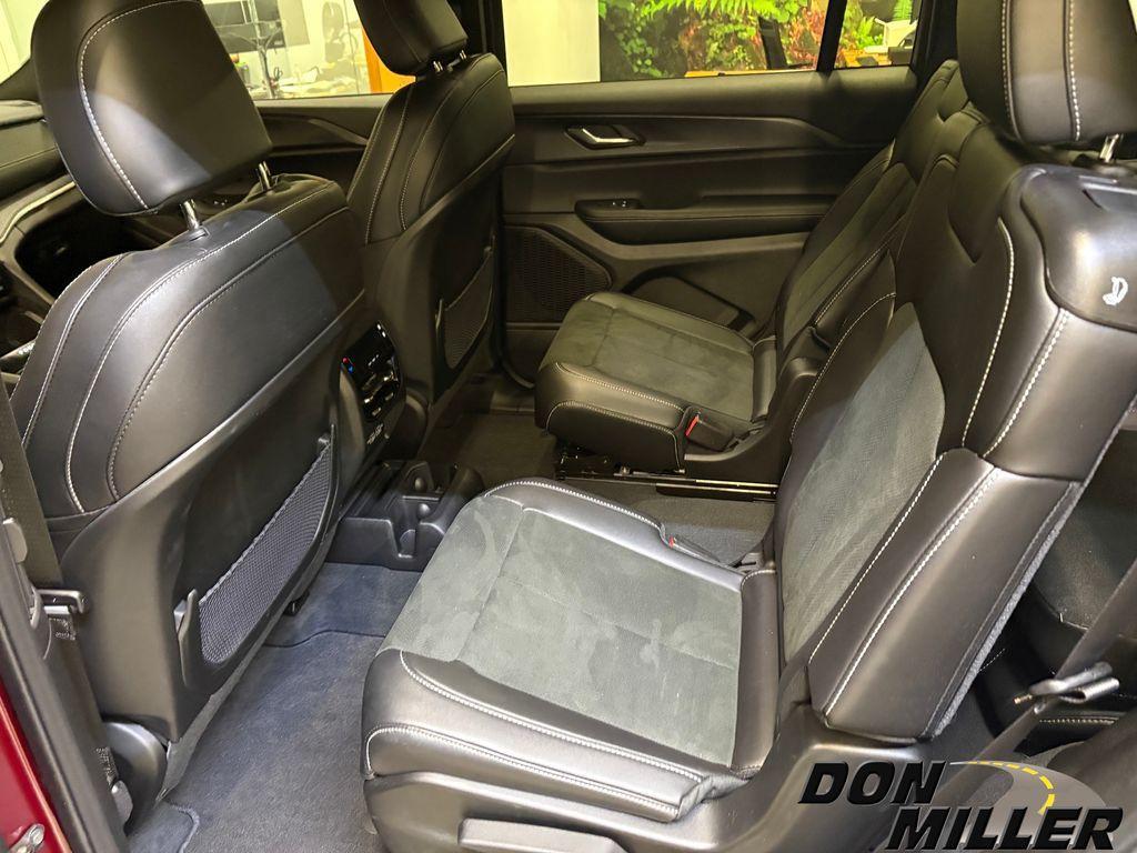 new 2025 Jeep Grand Cherokee L car, priced at $40,425