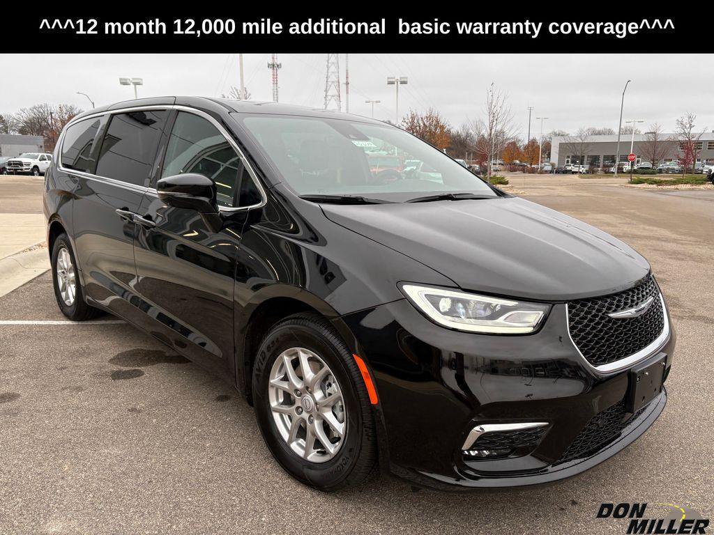 new 2026 Chrysler Pacifica car, priced at $37,964