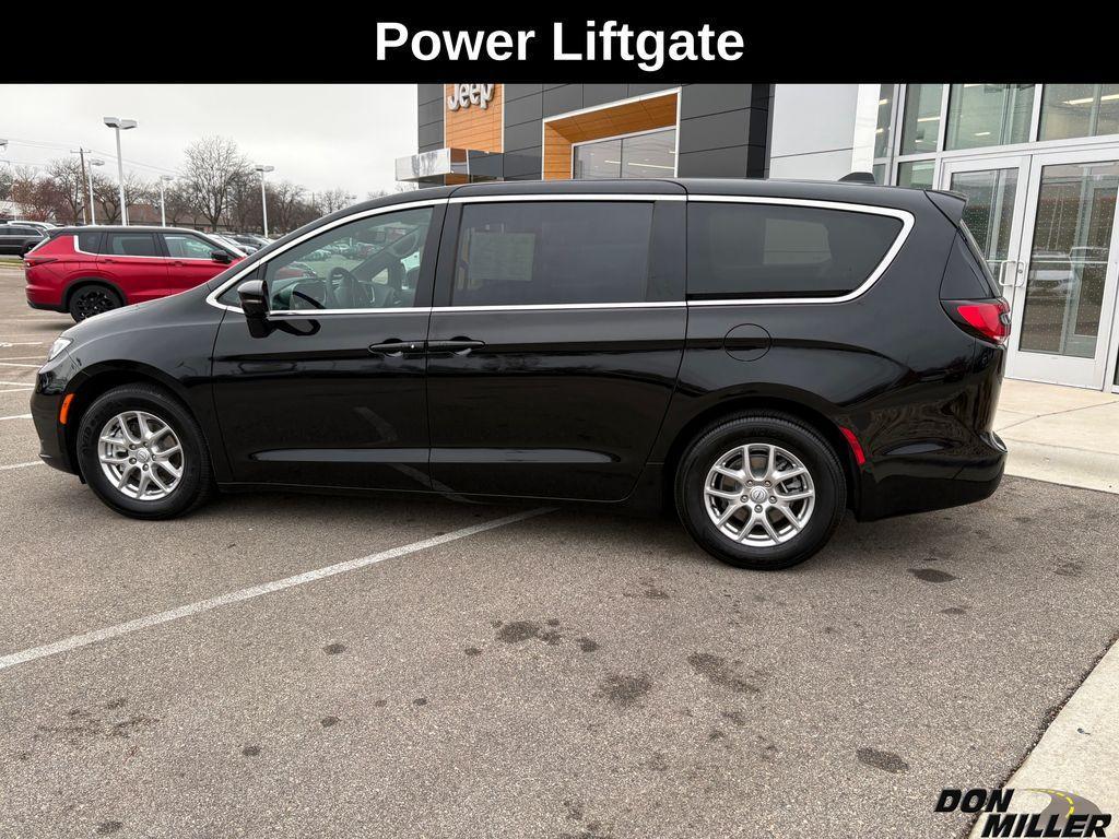 new 2026 Chrysler Pacifica car, priced at $37,964