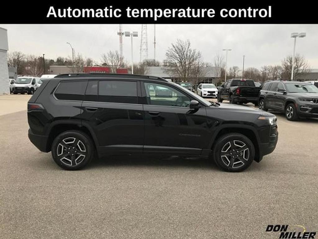 new 2026 Jeep Cherokee car, priced at $43,431