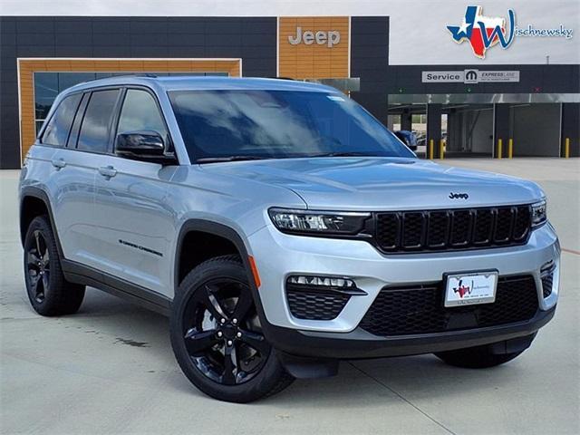 new 2025 Jeep Grand Cherokee car, priced at $41,572