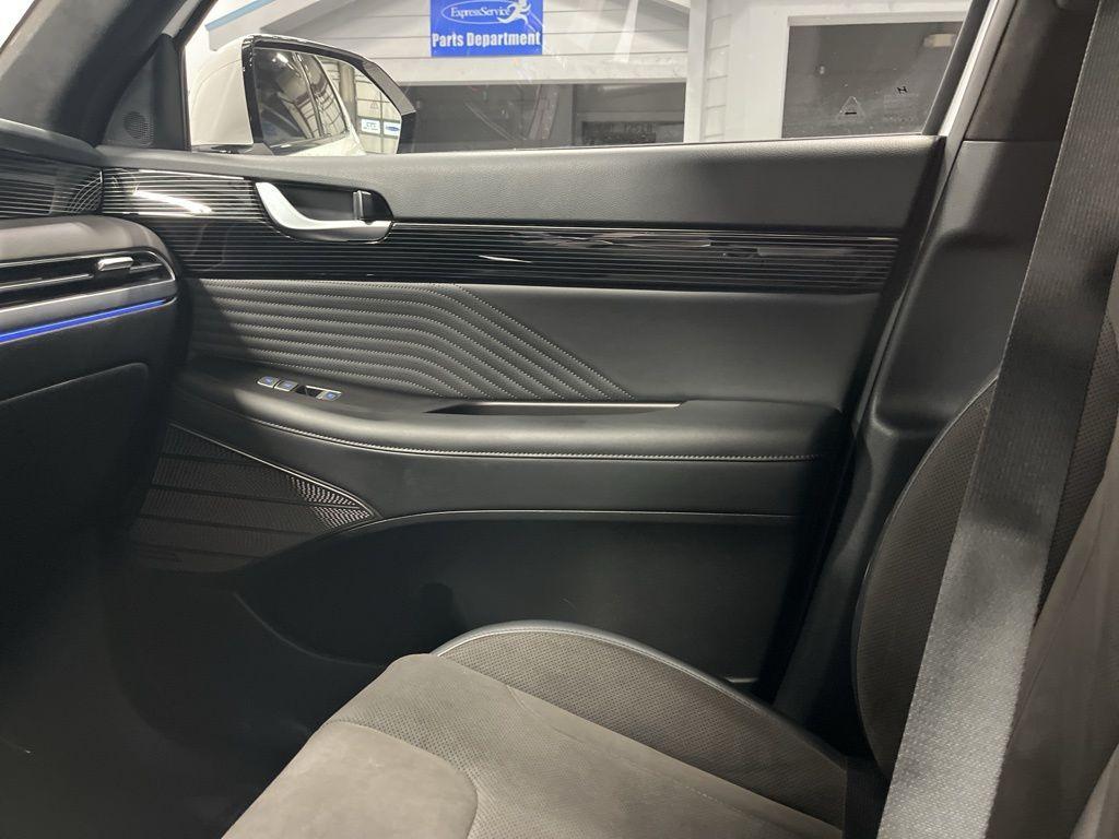 used 2025 Hyundai Palisade car, priced at $46,999