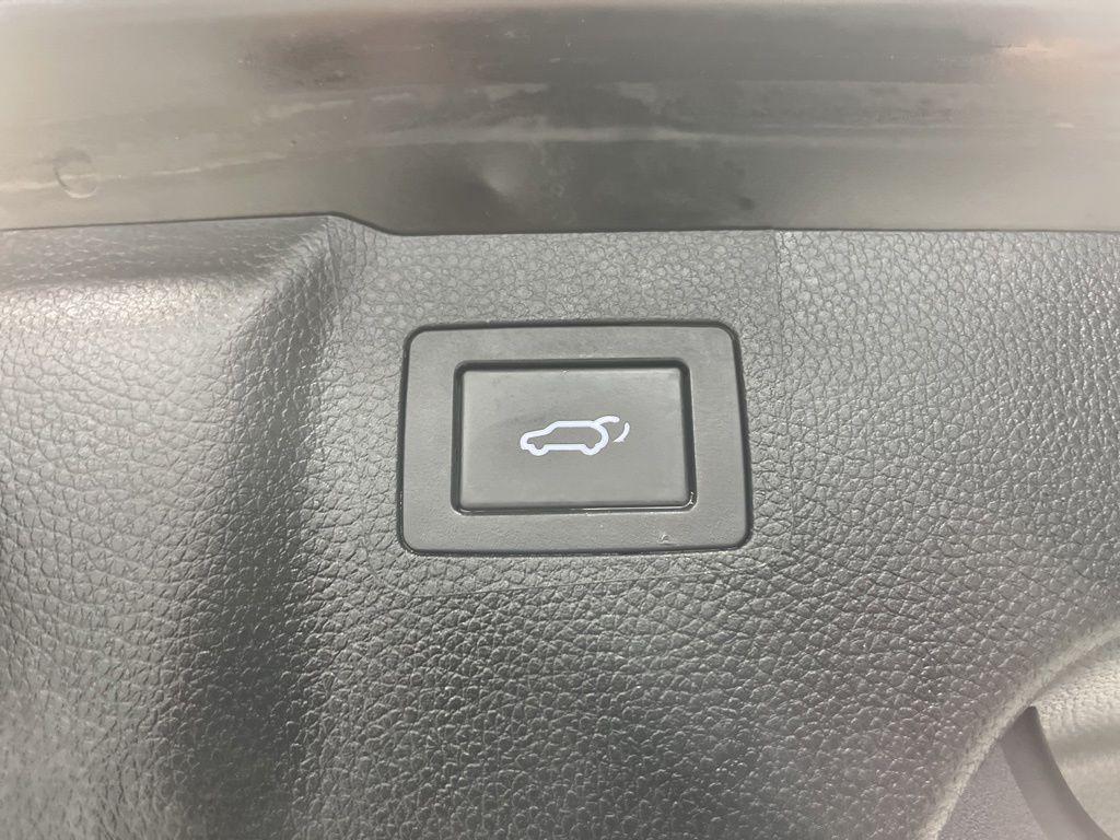 used 2019 Hyundai Santa Fe XL car, priced at $15,411