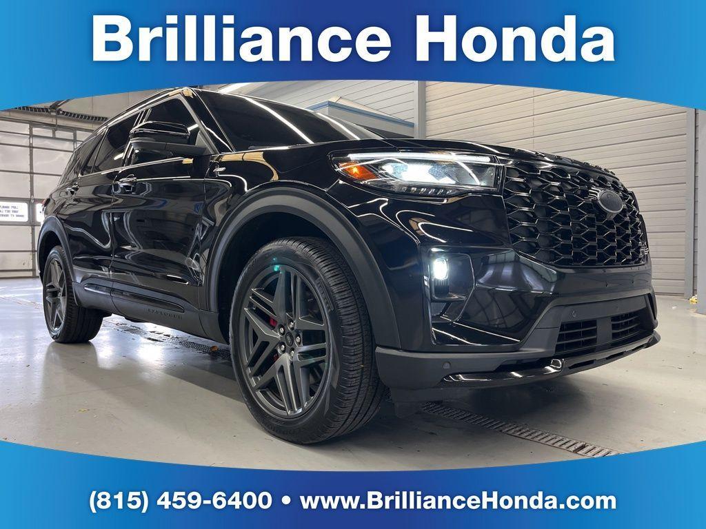 used 2025 Ford Explorer car, priced at $40,999