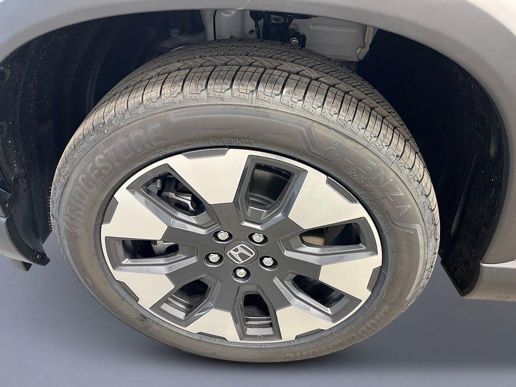 new 2026 Honda Pilot car, priced at $55,445