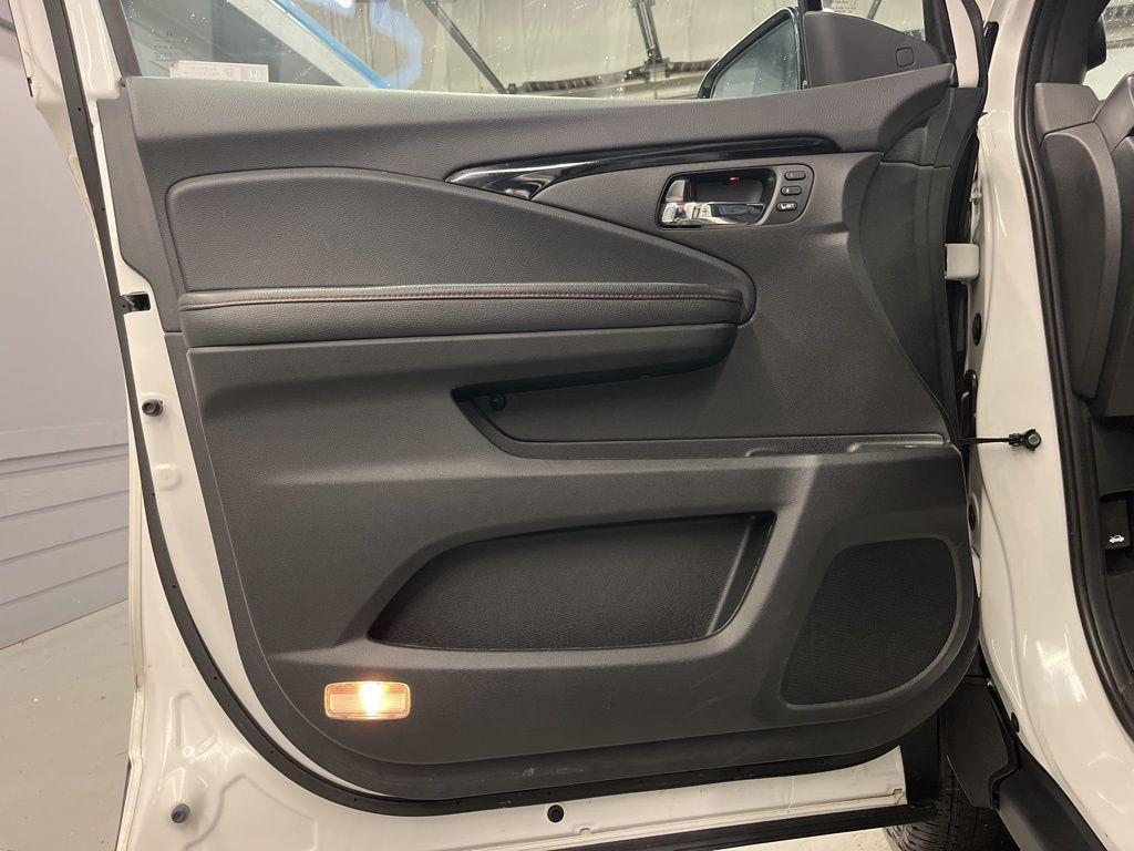 used 2023 Honda Ridgeline car, priced at $32,999