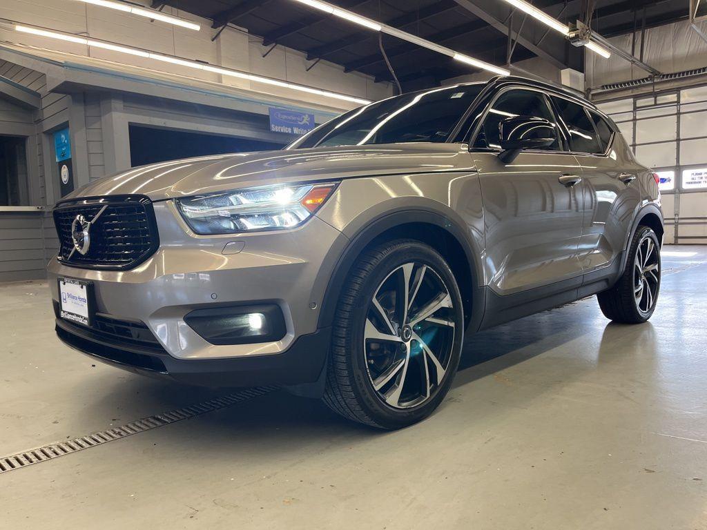 used 2022 Volvo XC40 car, priced at $18,999